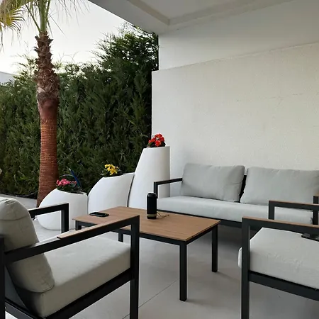 Villa Nicos