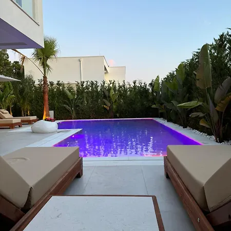 Nicos Villa Draci